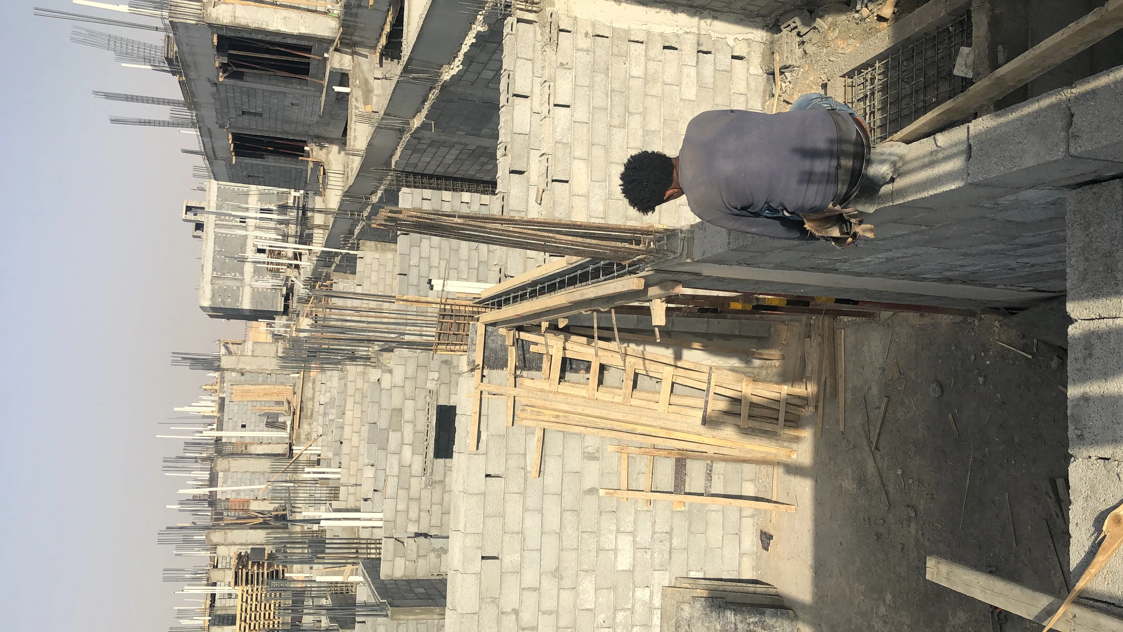 CFF3F7AE-4D7A-410A-B4B3-90A769FE1D55